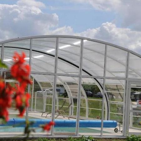 Camping Au Bord De L'Aisne Guignicourt Ngoại thất bức ảnh